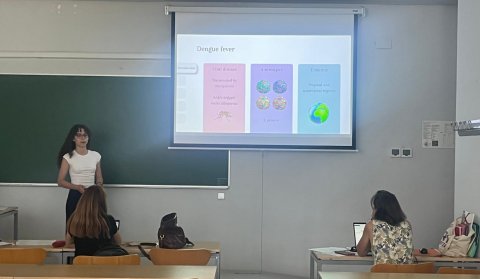 Martina Tolós successfully defends her Bachelor's Thesis on the development of a rapid test for Dengue detection