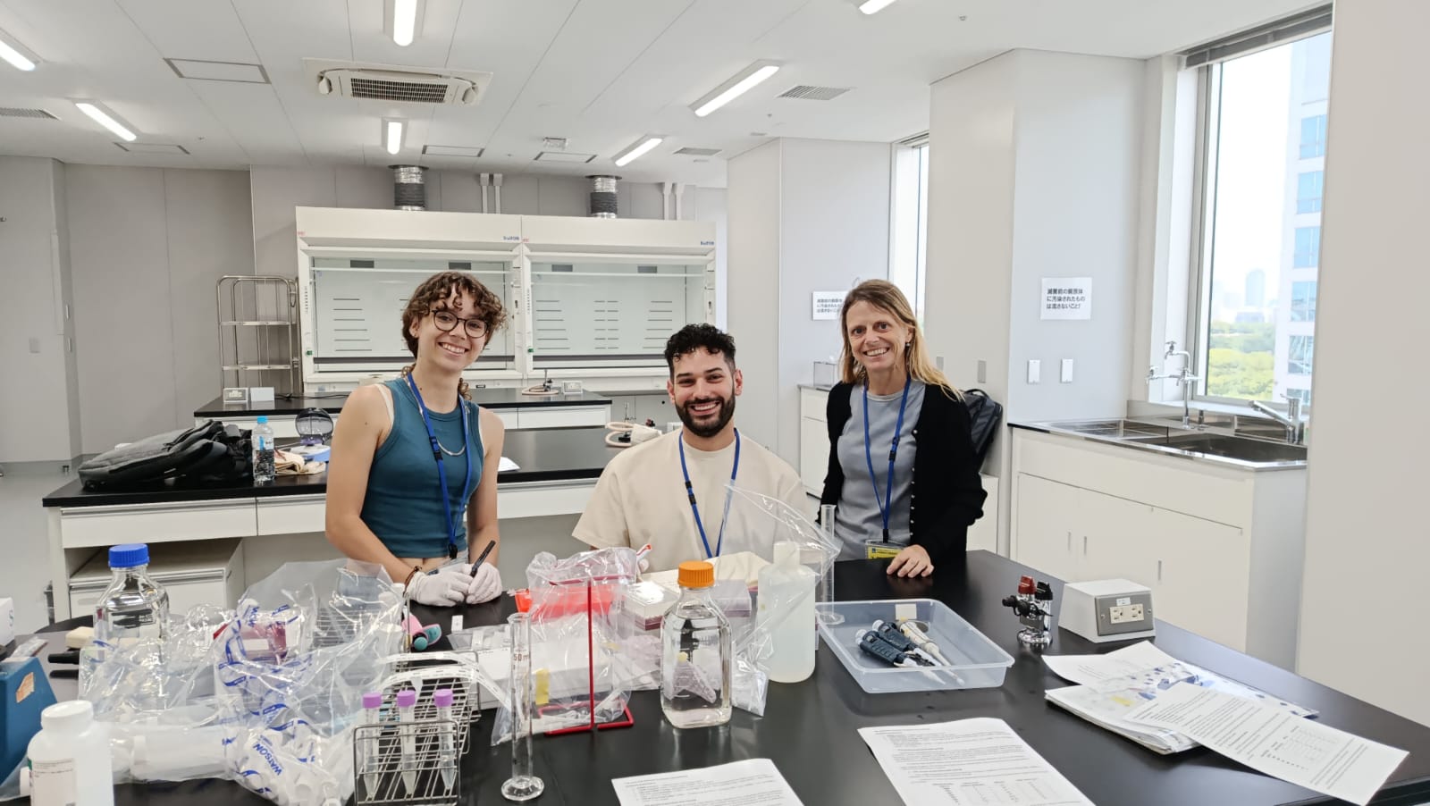 Interfibio research reaches Japan: Ulises Díaz demonstrates a rapid tetrodotoxin detection assay at the Osaka Institute of Public Health